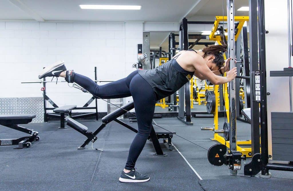 Cable Glute Kickback Alternatives (8 Best Substitutes)